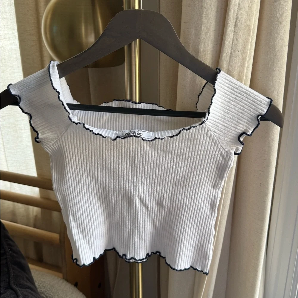 Zara Trafaluc White Ribbed Top with Black Trim | Small - Picture 3 of 3
